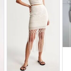 Crochet-Style White Fringe Knit skirt